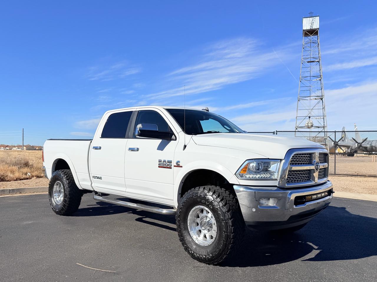 RAM 2500 Laramie Crew Cab SWB 4WD 2017