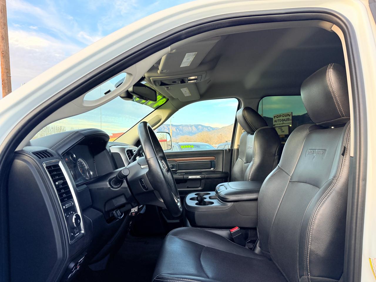 RAM 2500 Laramie Crew Cab SWB 4WD 2017