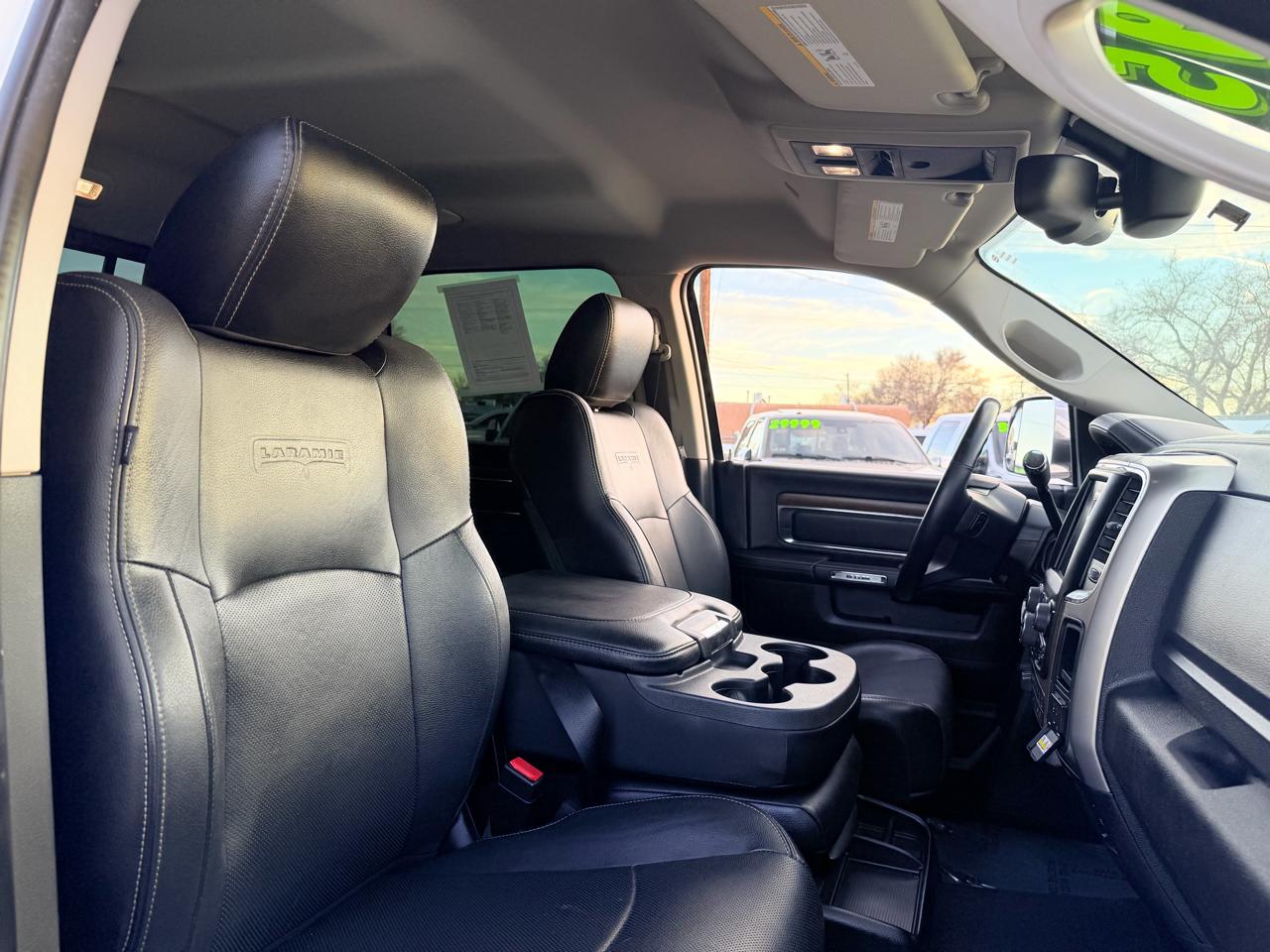 RAM 2500 Laramie Crew Cab SWB 4WD 2017