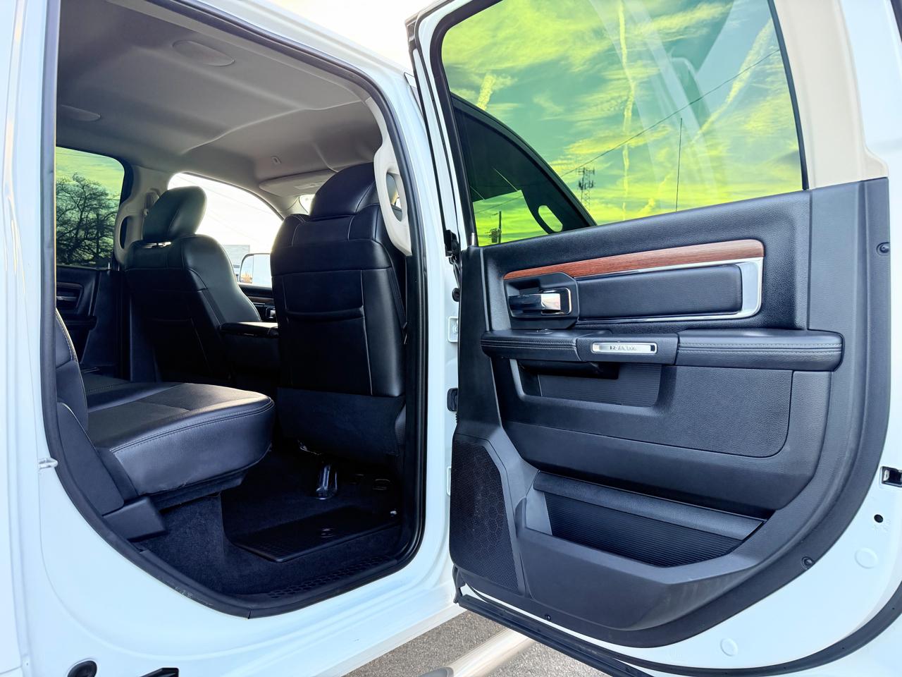 RAM 2500 Laramie Crew Cab SWB 4WD 2017