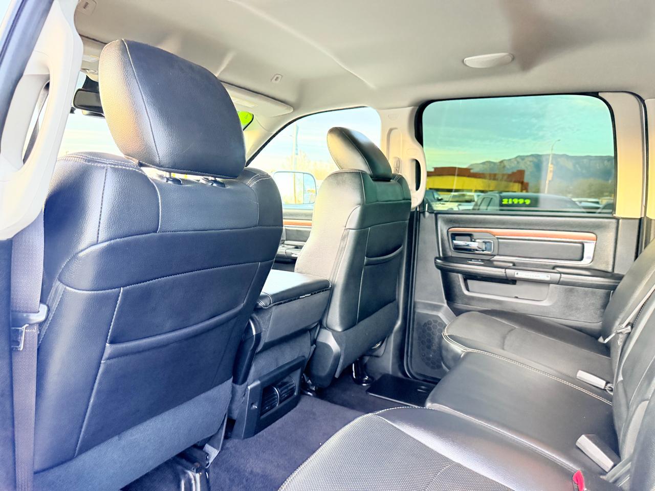 RAM 2500 Laramie Crew Cab SWB 4WD 2017