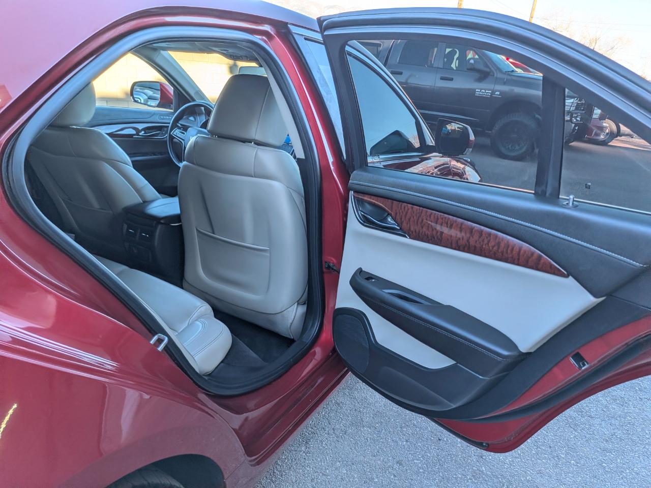 Cadillac ATS 2.0L Luxury RWD 2016