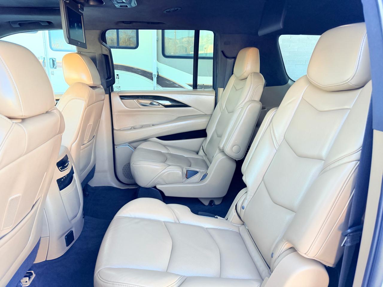 Cadillac Escalade ESV Platinum 4WD 2020