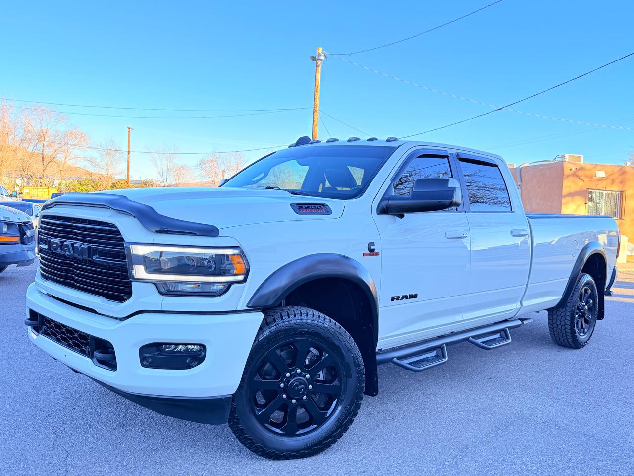 RAM 3500 Laramie Crew Cab LWB 4WD 2022