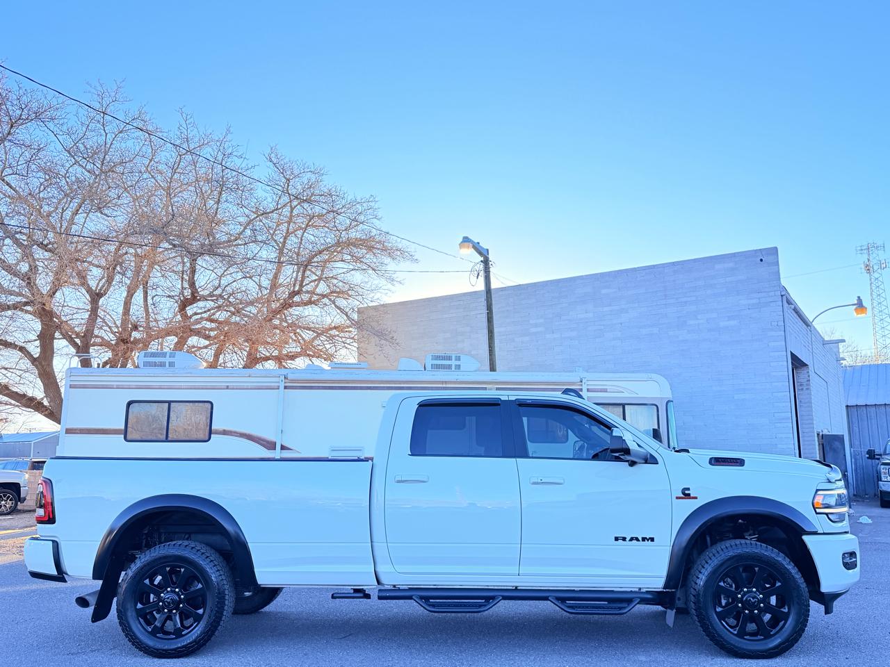 RAM 3500 Laramie Crew Cab LWB 4WD 2022