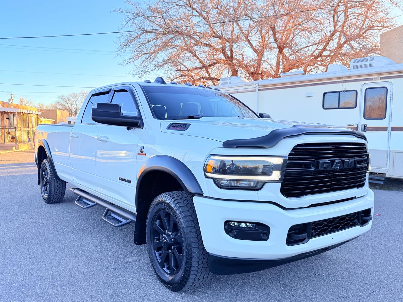 RAM 3500 Laramie Crew Cab LWB 4WD 2022