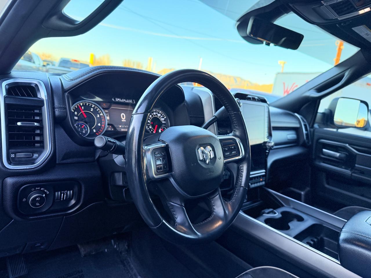 RAM 3500 Laramie Crew Cab LWB 4WD 2022