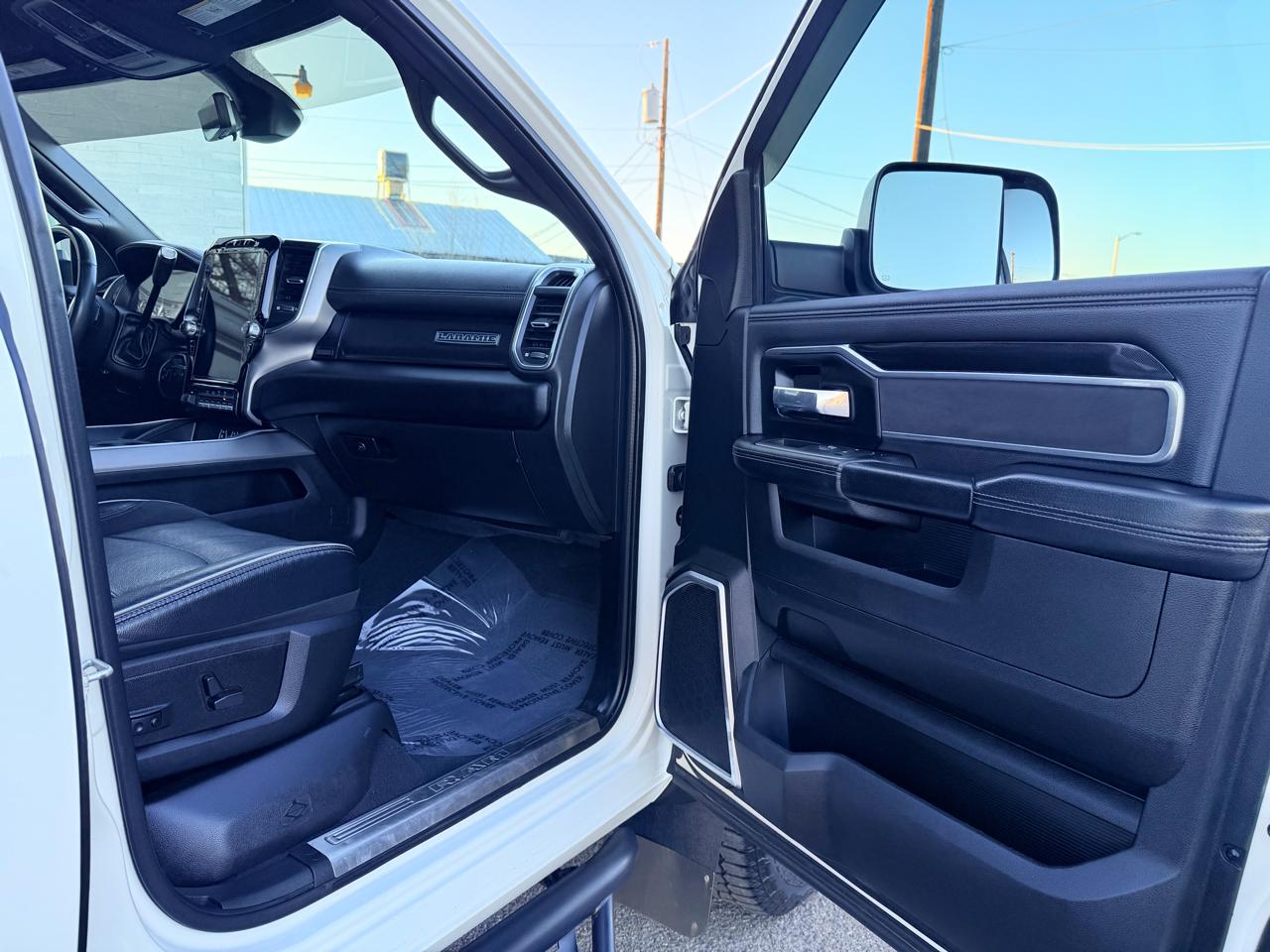 RAM 3500 Laramie Crew Cab LWB 4WD 2022