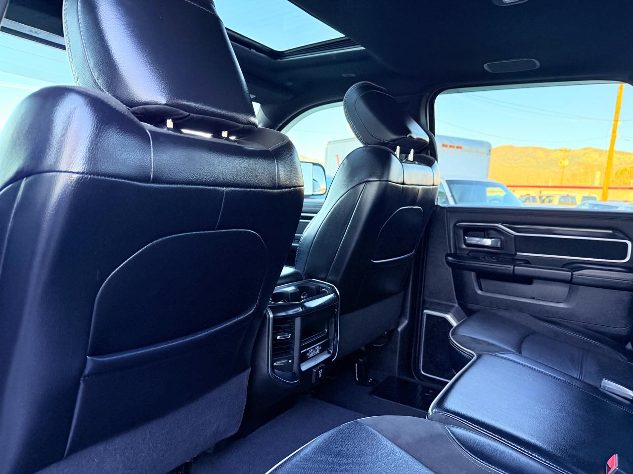 RAM 3500 Laramie Crew Cab LWB 4WD 2022