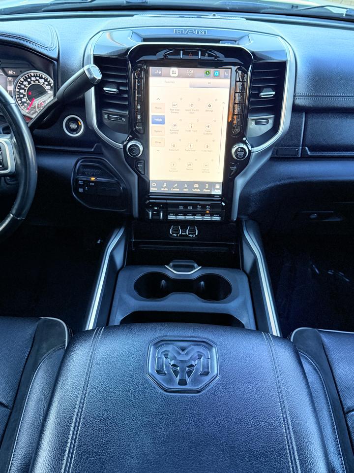 RAM 3500 Laramie Crew Cab LWB 4WD 2022