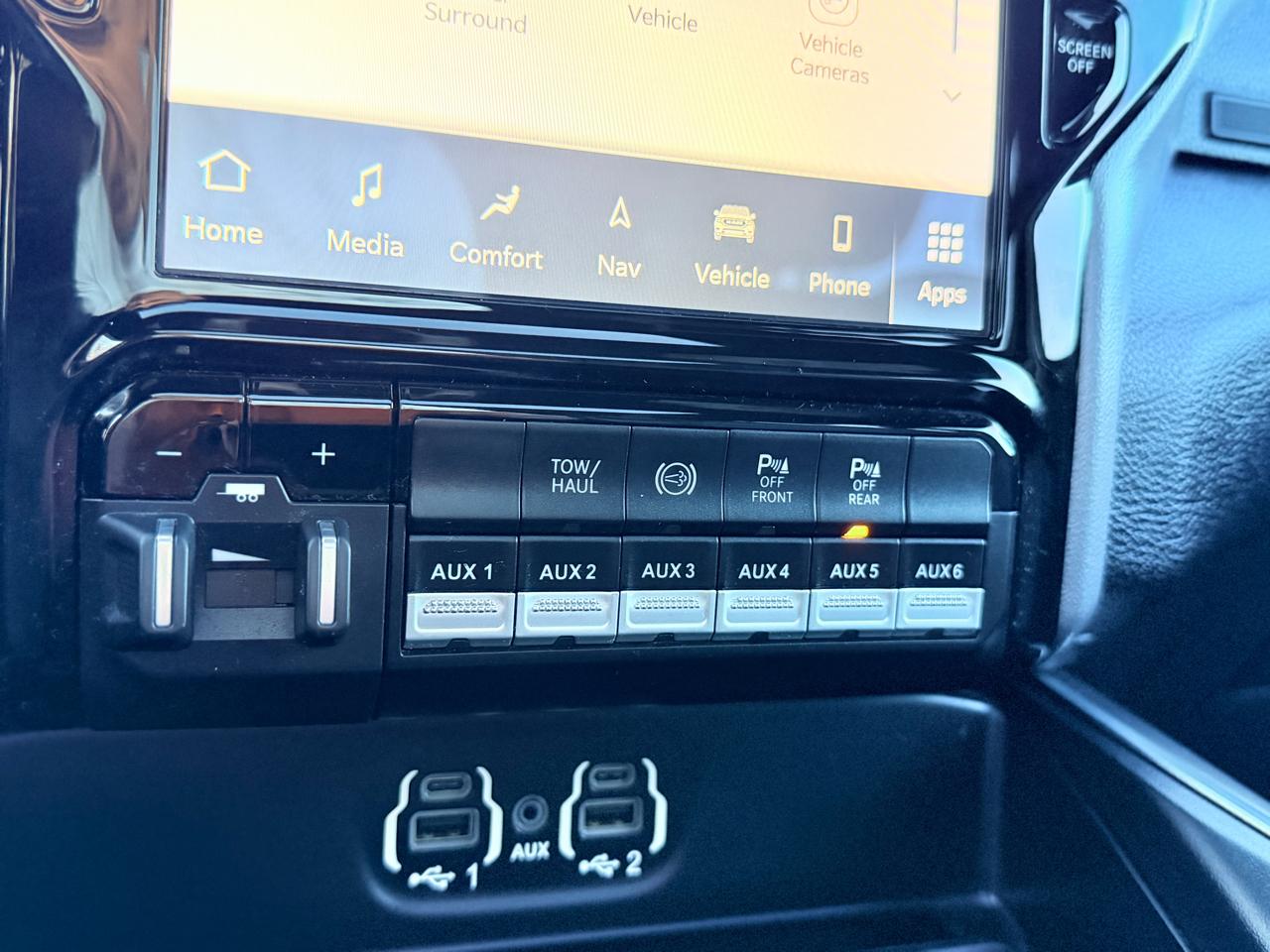 RAM 3500 Laramie Crew Cab LWB 4WD 2022