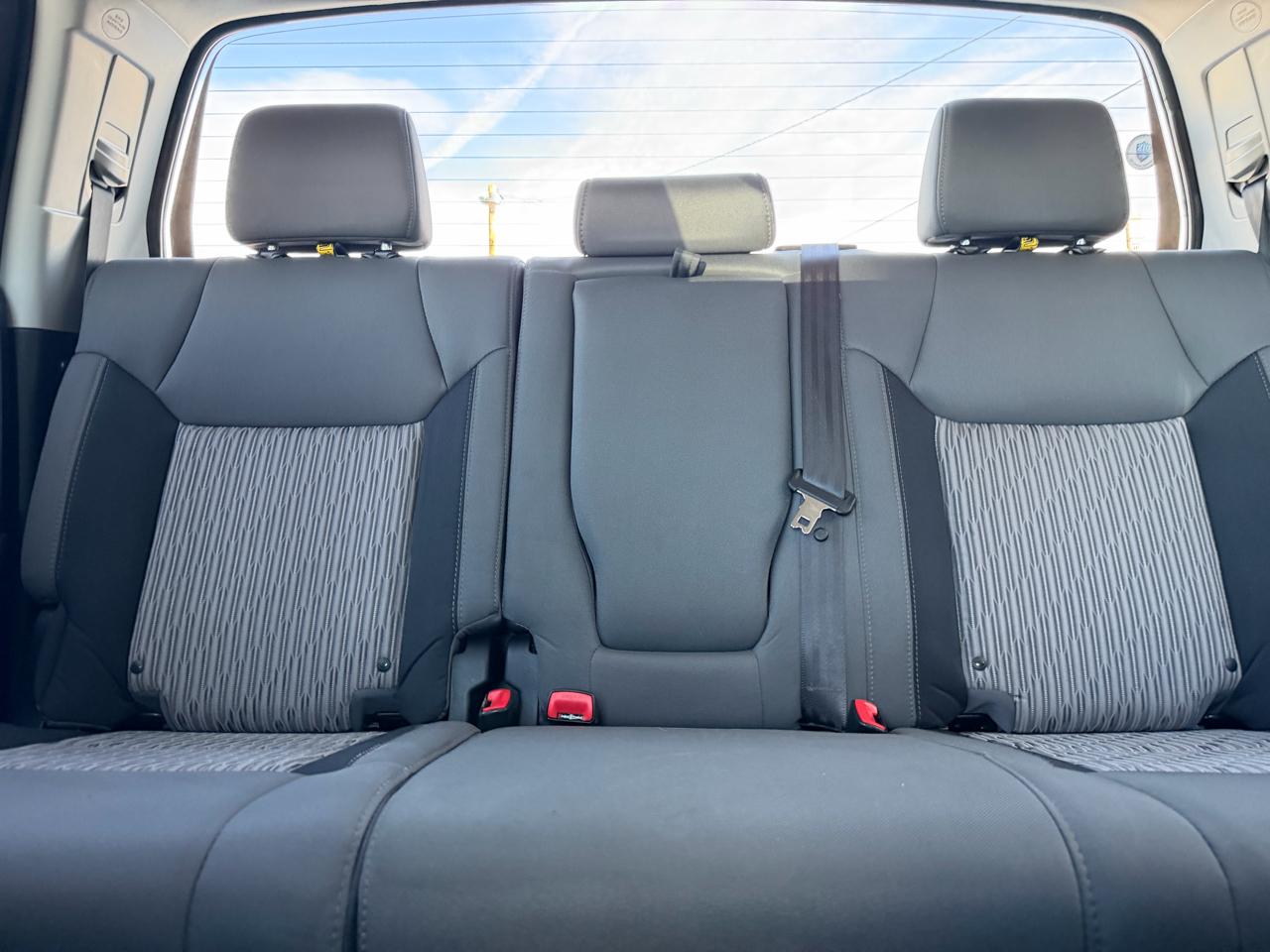 Toyota Tundra SR5 5.7L V8 CrewMax 4WD 2017