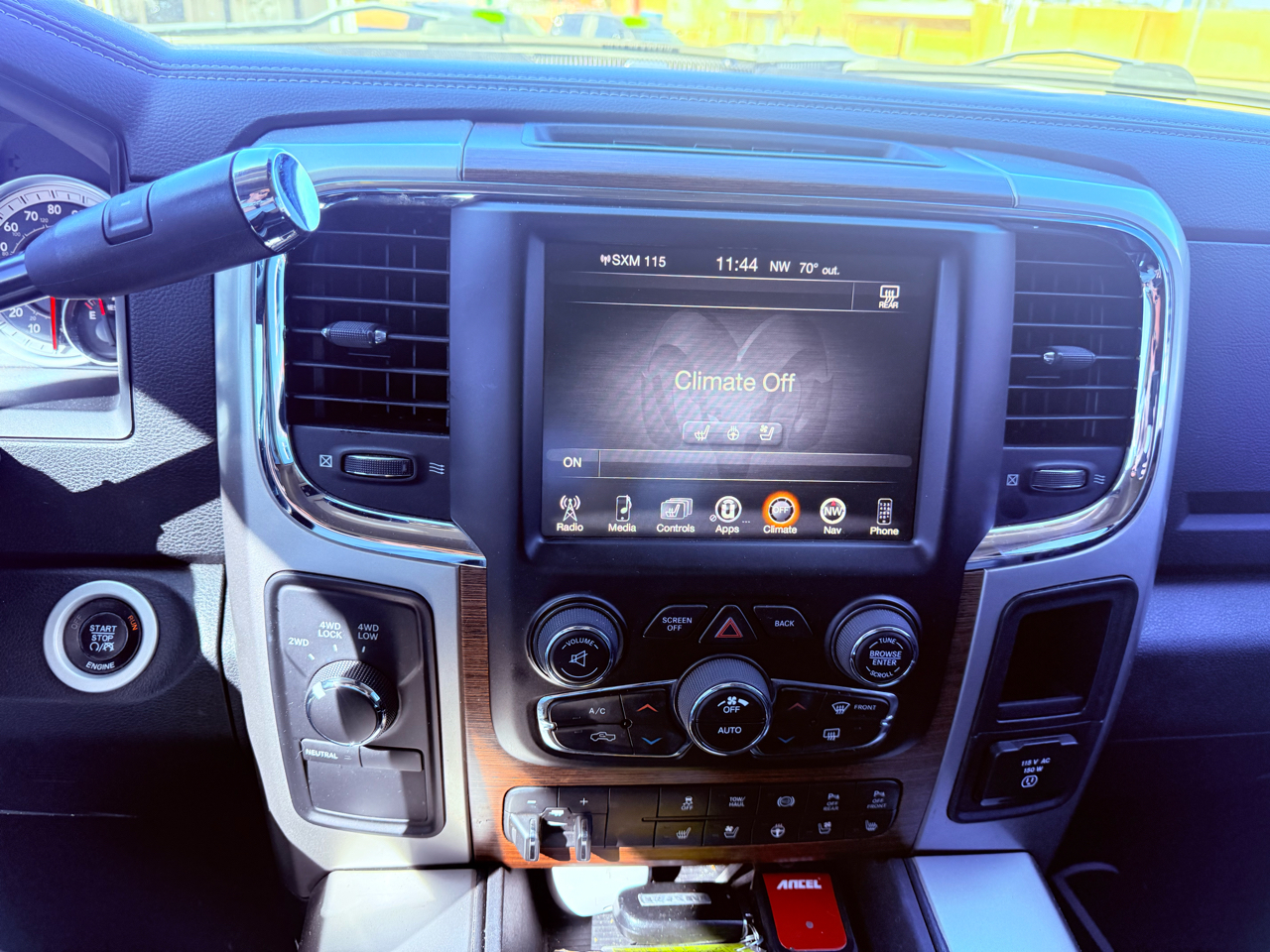 RAM 2500 Laramie Mega Cab 4WD 2016