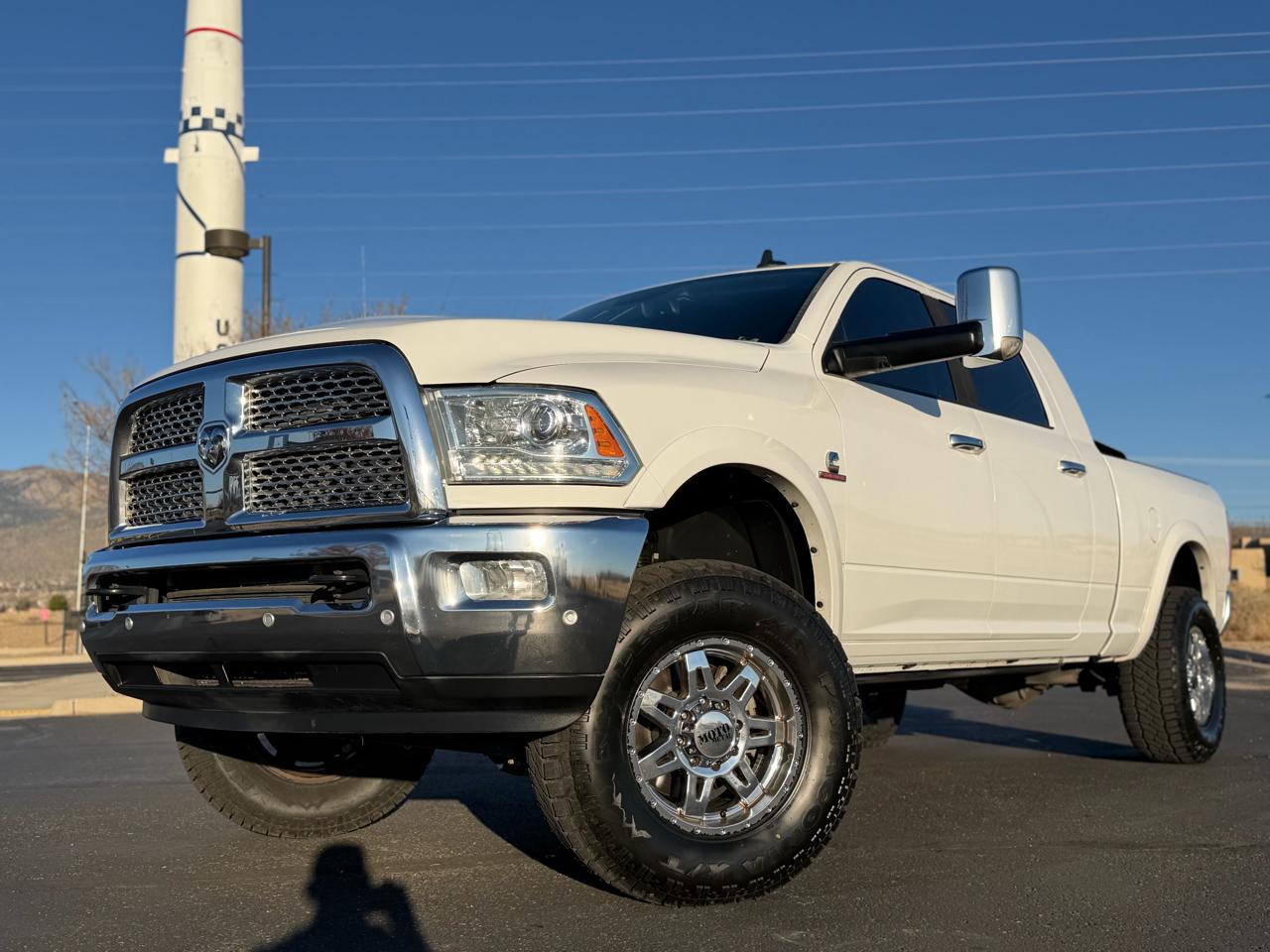 RAM 2500 Laramie Mega Cab 4WD 2016