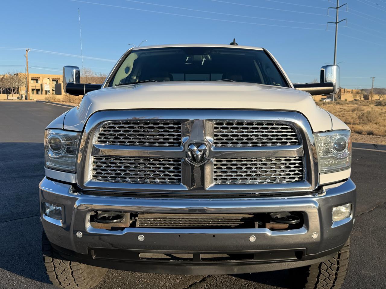 RAM 2500 Laramie Mega Cab 4WD 2016