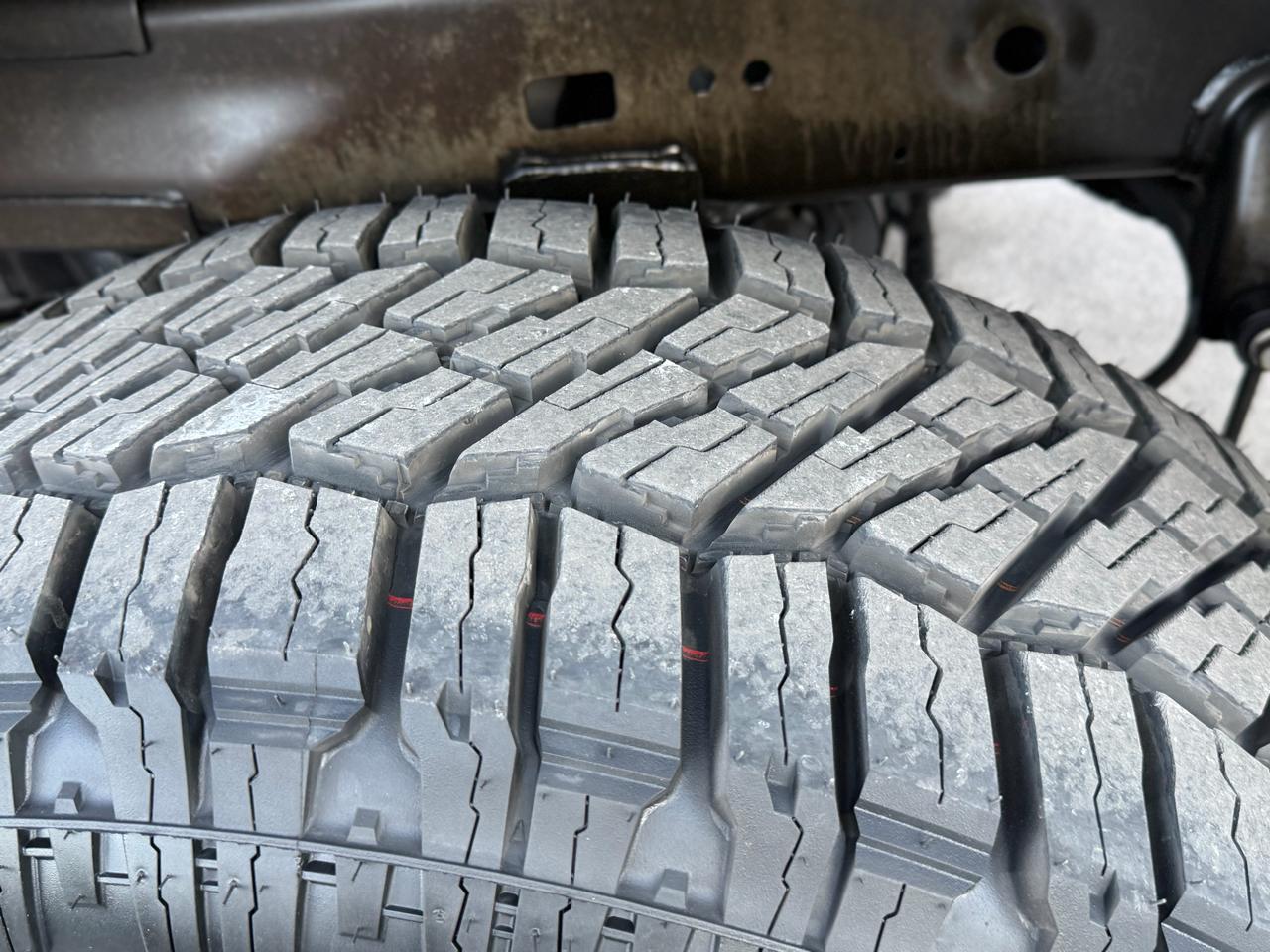 RAM 2500 Laramie Mega Cab 4WD 2016