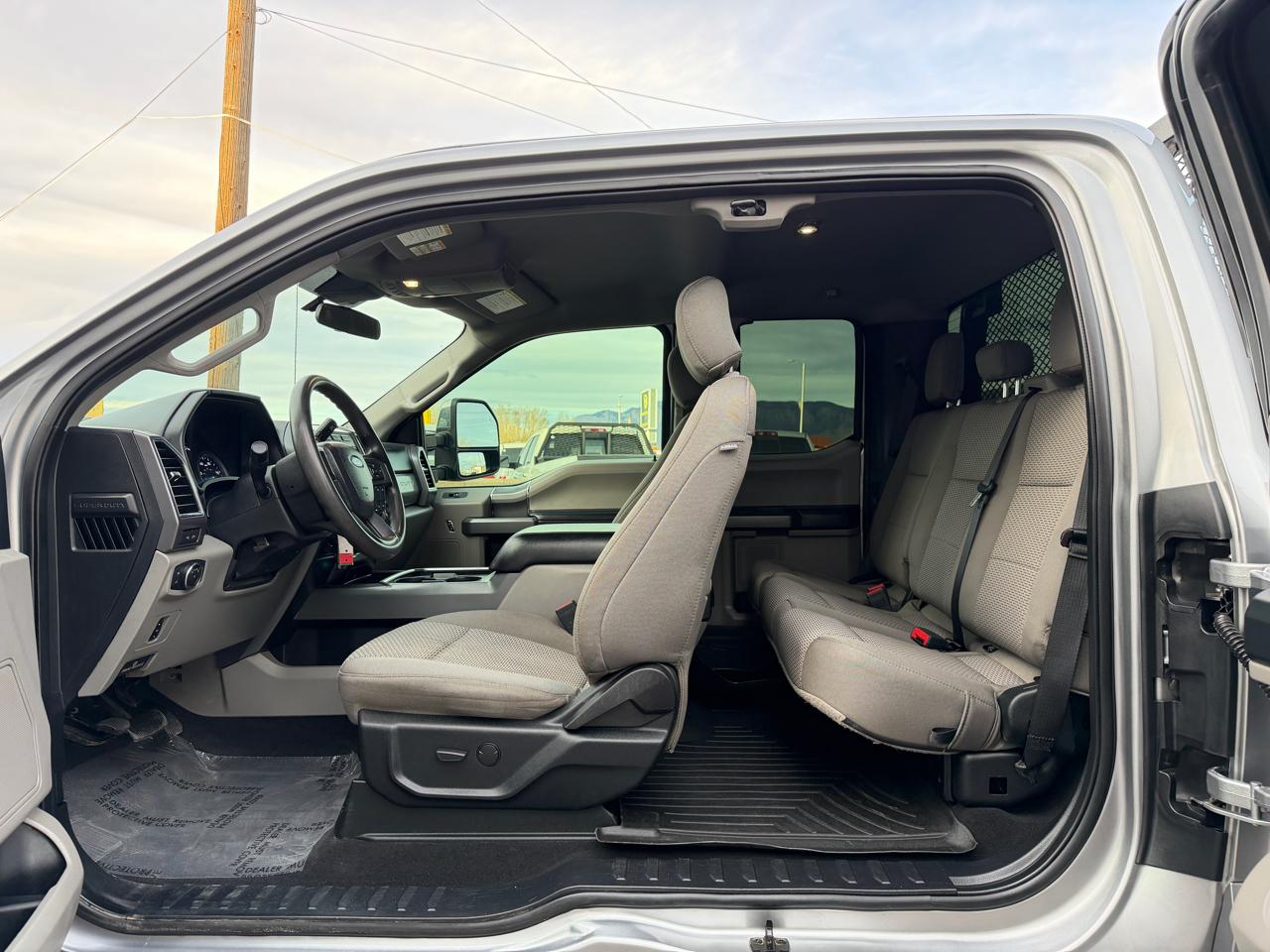 Ford F-250 SD XL SuperCab 4WD 2020