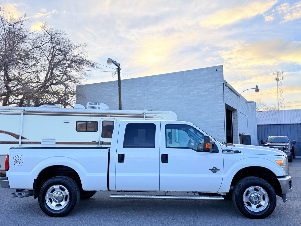 Ford F-250 SD XLT Crew Cab 4WD 2015
