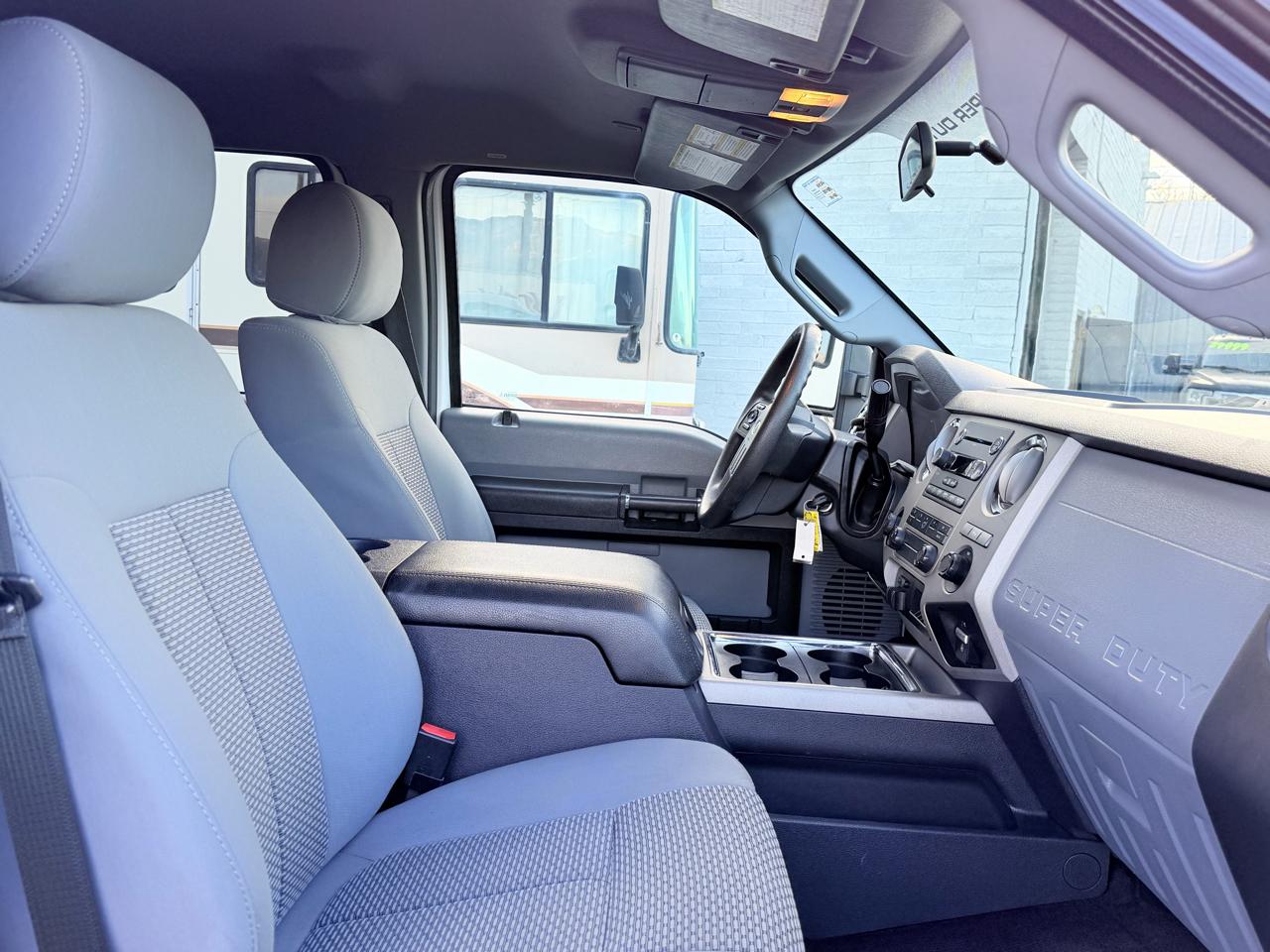 Ford F-250 SD XLT Crew Cab 4WD 2015