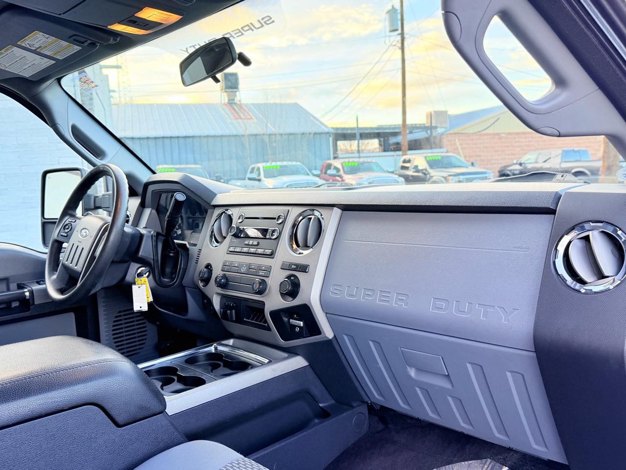 Ford F-250 SD XLT Crew Cab 4WD 2015