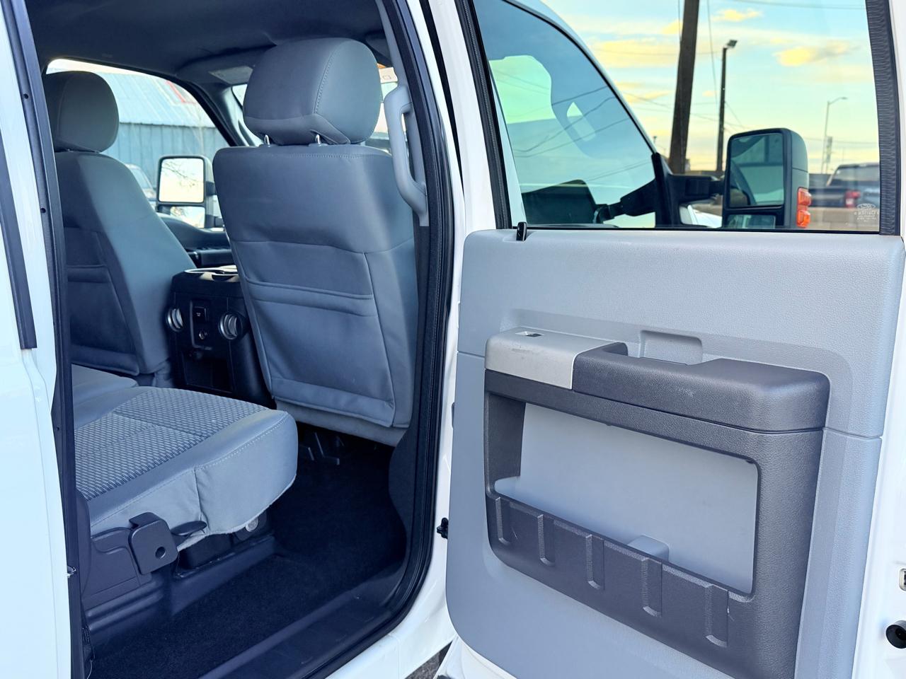 Ford F-250 SD XLT Crew Cab 4WD 2015