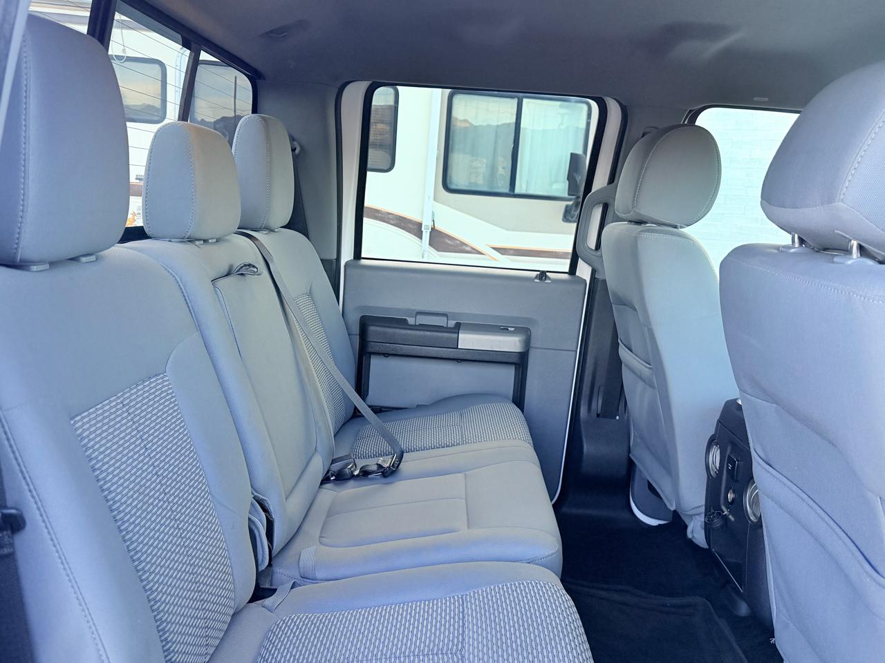 Ford F-250 SD XLT Crew Cab 4WD 2015