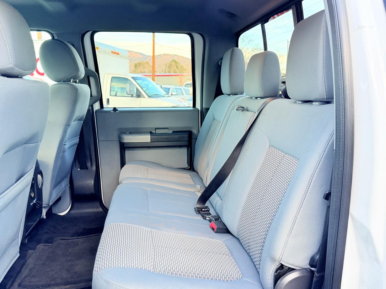 Ford F-250 SD XLT Crew Cab 4WD 2015