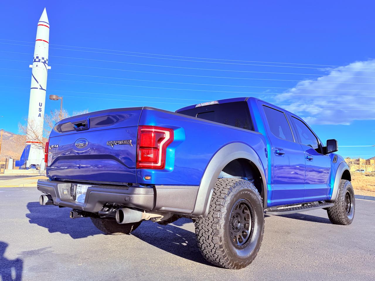 Ford F-150 Raptor SuperCrew 4WD 2017