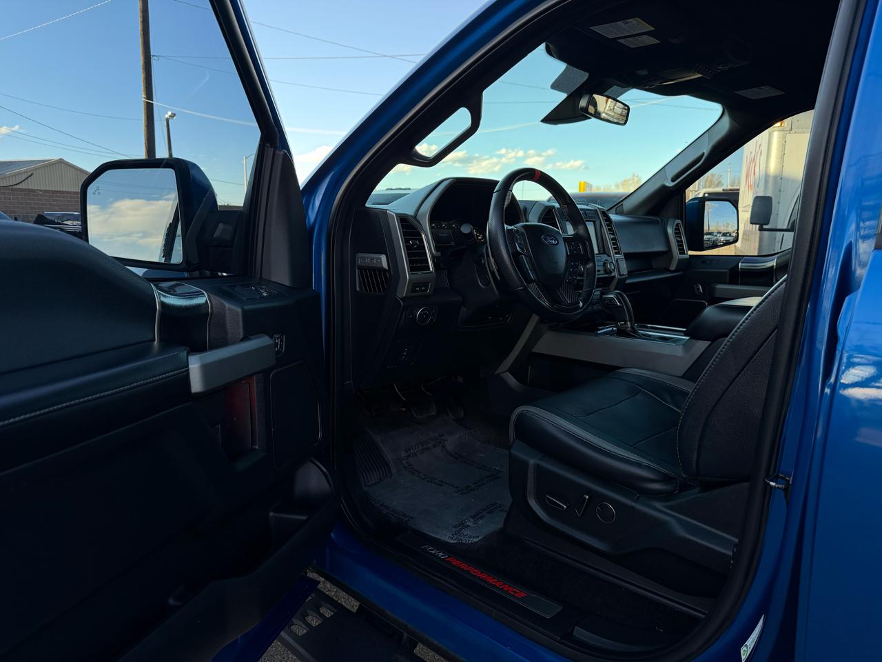 Ford F-150 Raptor SuperCrew 4WD 2017