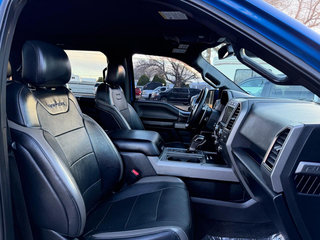 Ford F-150 Raptor SuperCrew 4WD 2017