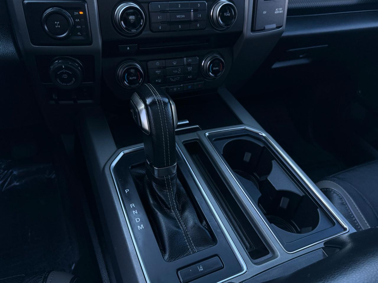 Ford F-150 Raptor SuperCrew 4WD 2017