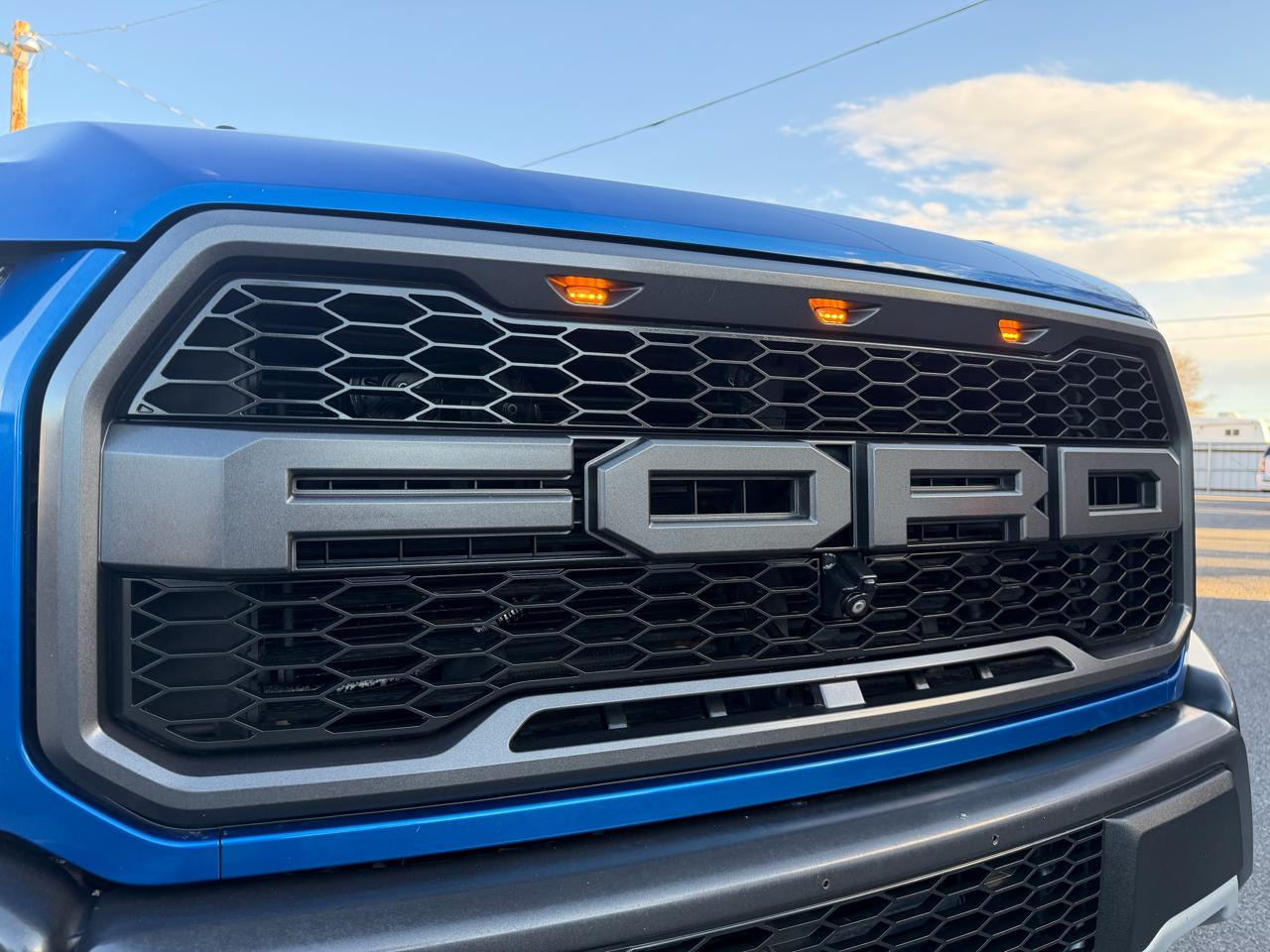 Ford F-150 Raptor SuperCrew 4WD 2017