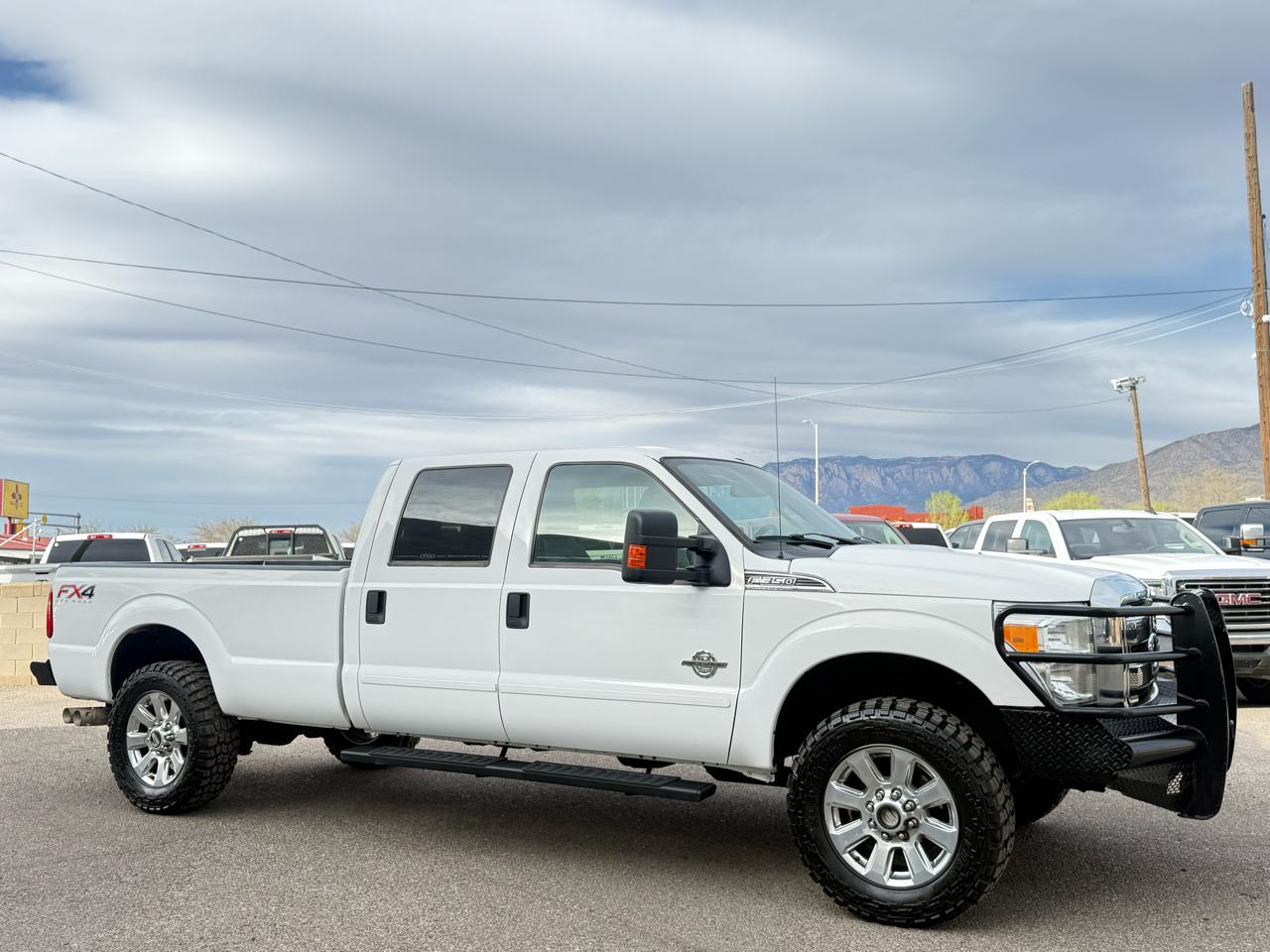 Ford F-350 SD XLT Crew Cab 4WD 2016