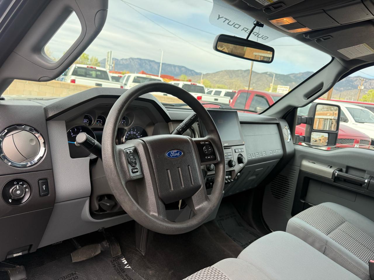 Ford F-350 SD XLT Crew Cab 4WD 2016