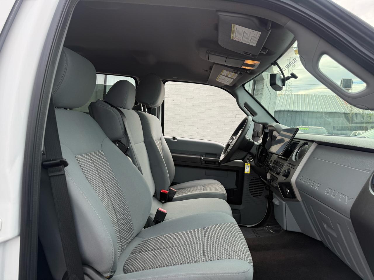 Ford F-350 SD XLT Crew Cab 4WD 2016