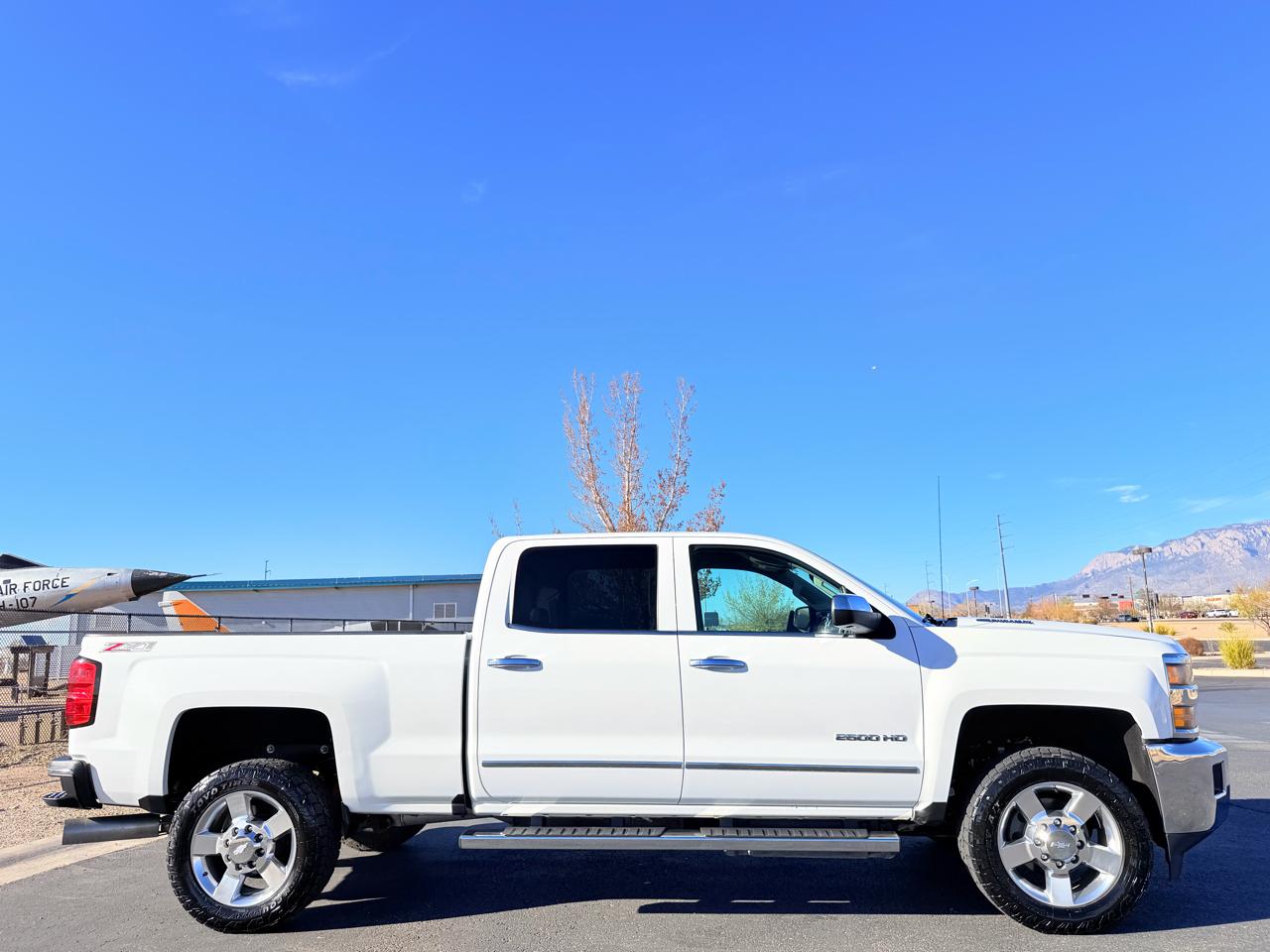 Chevrolet Silverado 2500HD LTZ Crew Cab 4WD 2016