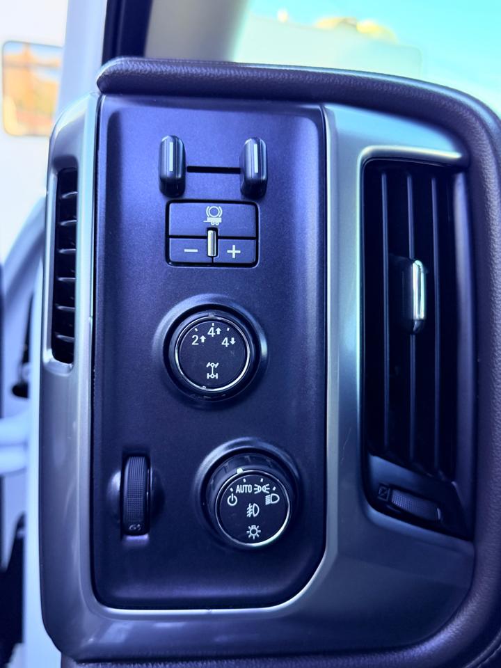 Chevrolet Silverado 2500HD LTZ Crew Cab 4WD 2016