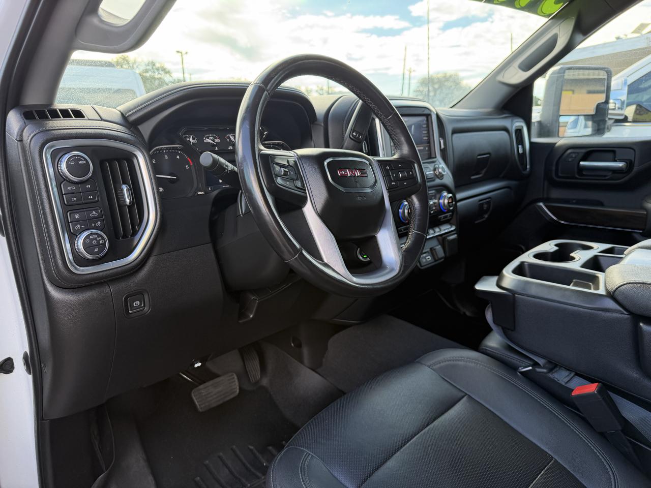 GMC Sierra 2500HD 4WD Crew Cab 159" SLE 2022