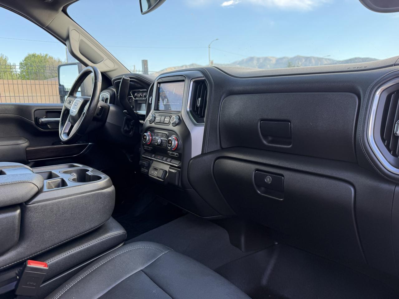GMC Sierra 2500HD 4WD Crew Cab 159" SLE 2022