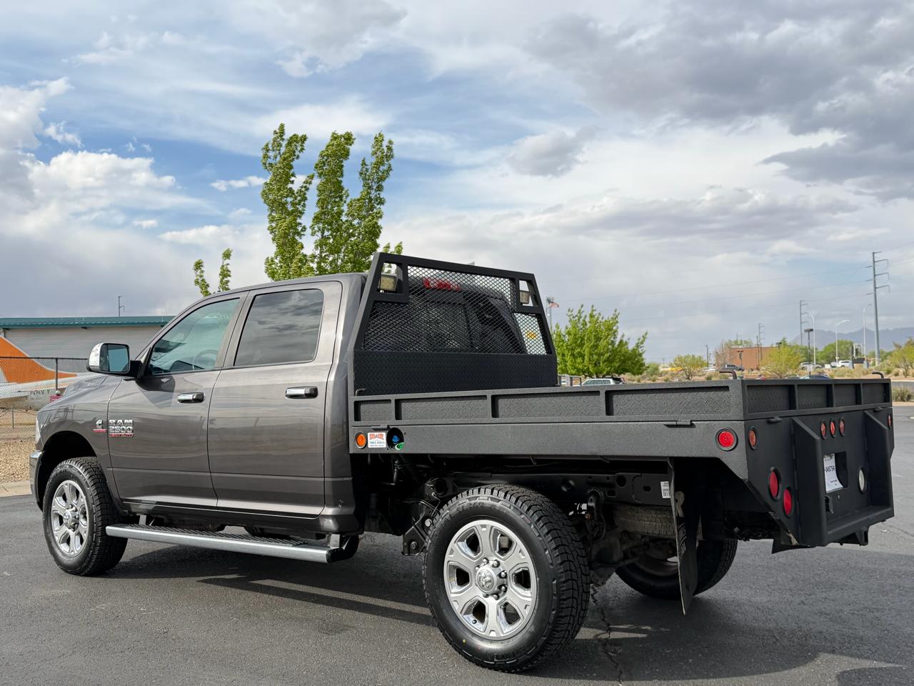RAM 2500 SLT Crew Cab SWB 4WD 2015