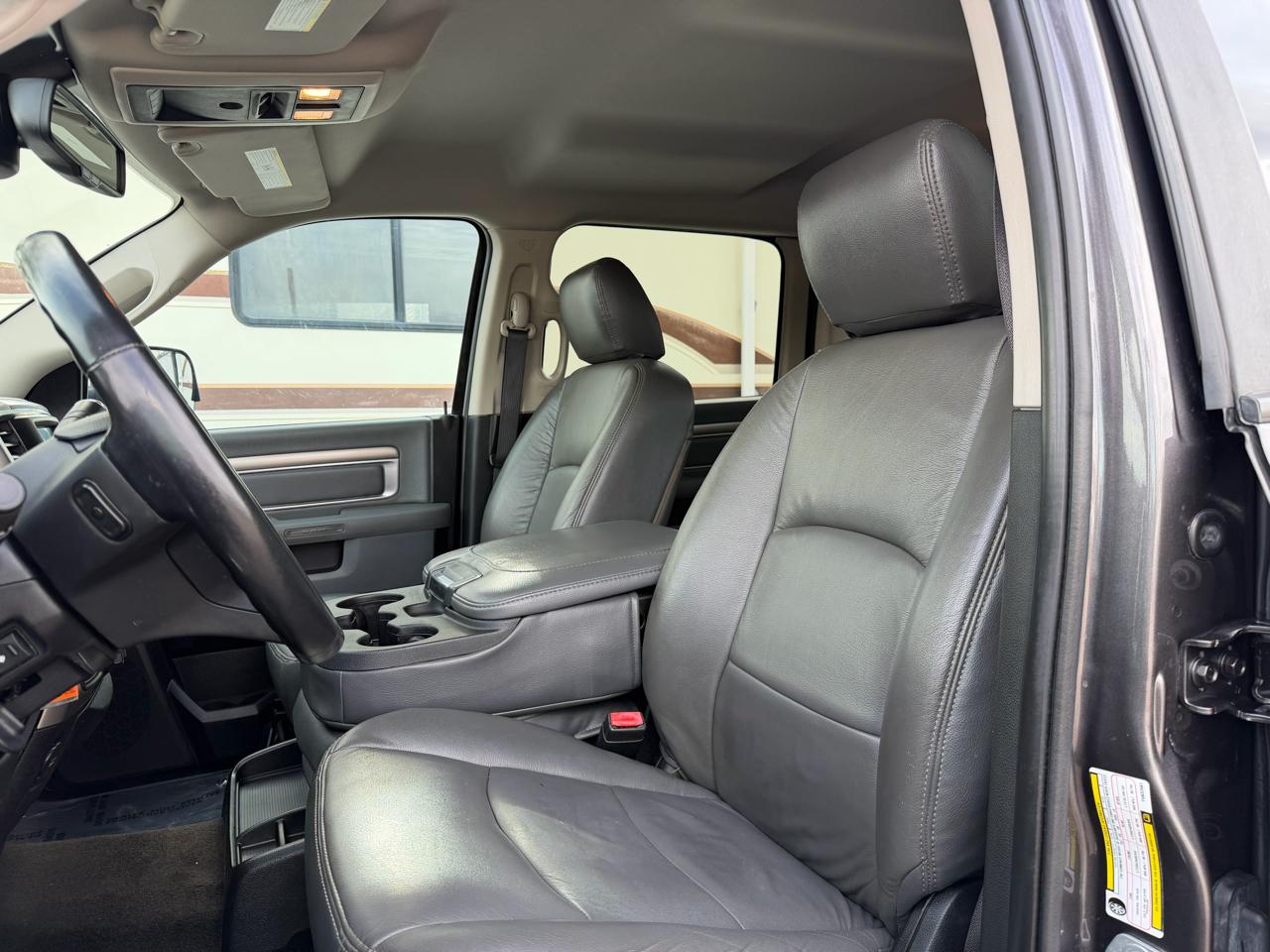 RAM 2500 SLT Crew Cab SWB 4WD 2015