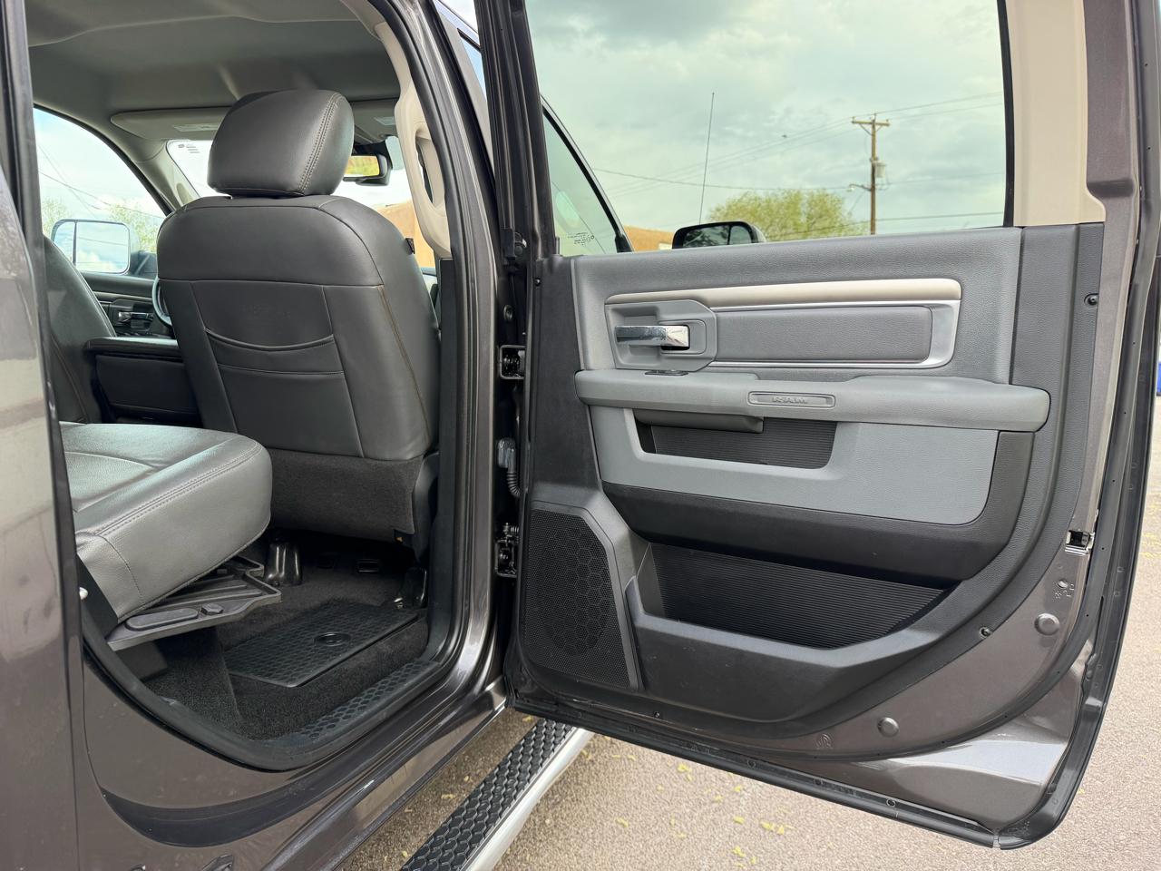 RAM 2500 SLT Crew Cab SWB 4WD 2015