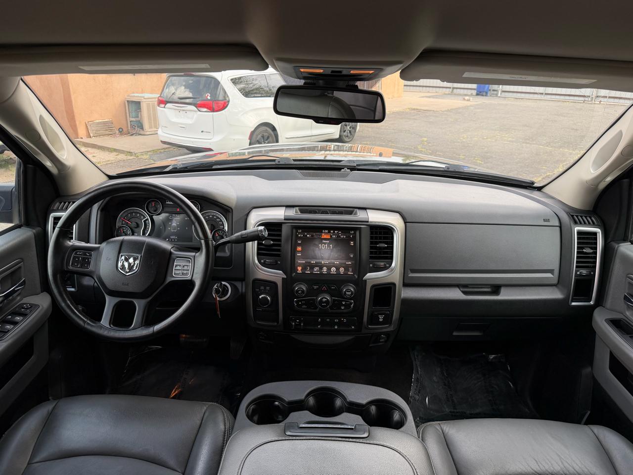 RAM 2500 SLT Crew Cab SWB 4WD 2015