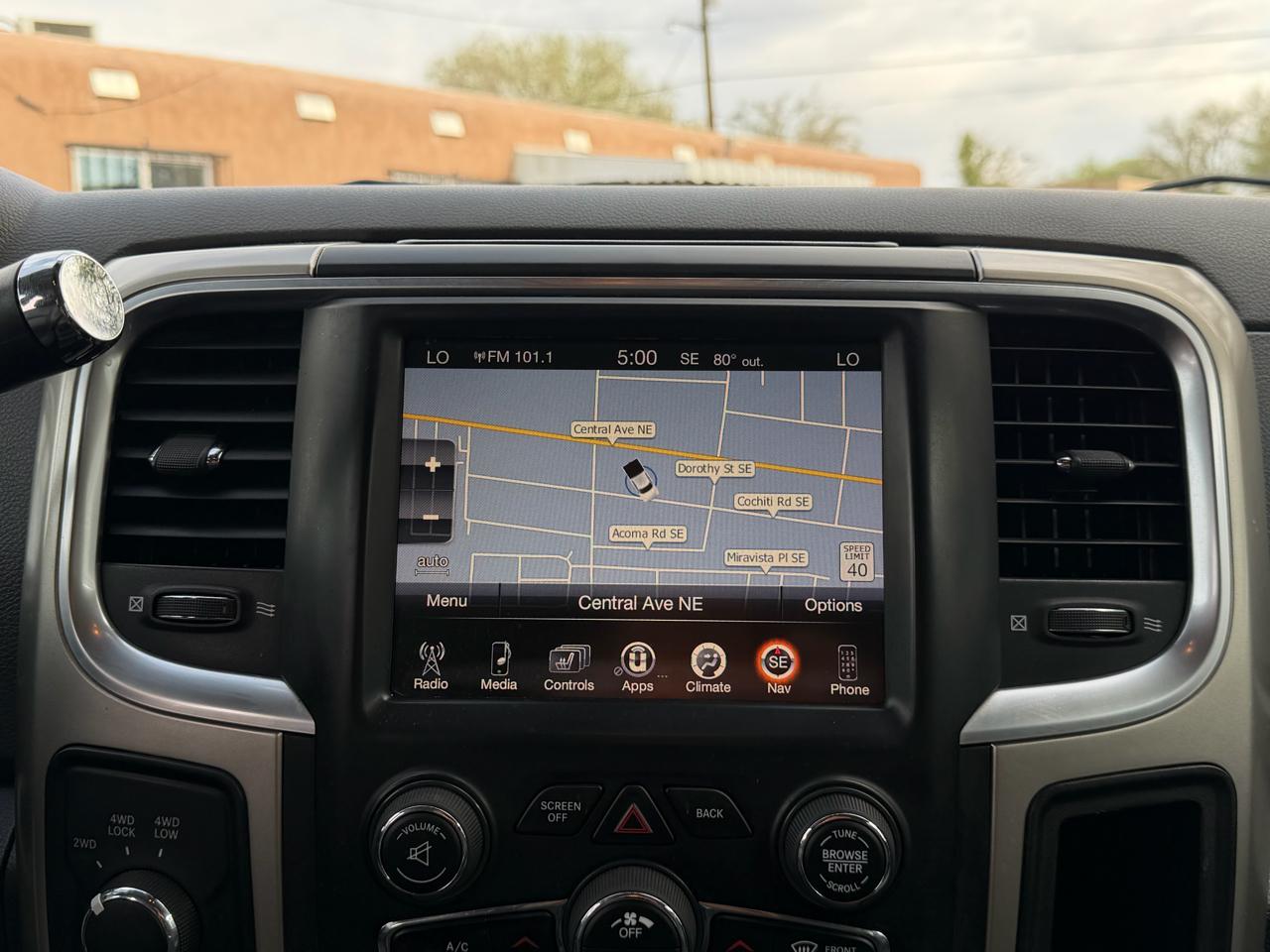 RAM 2500 SLT Crew Cab SWB 4WD 2015