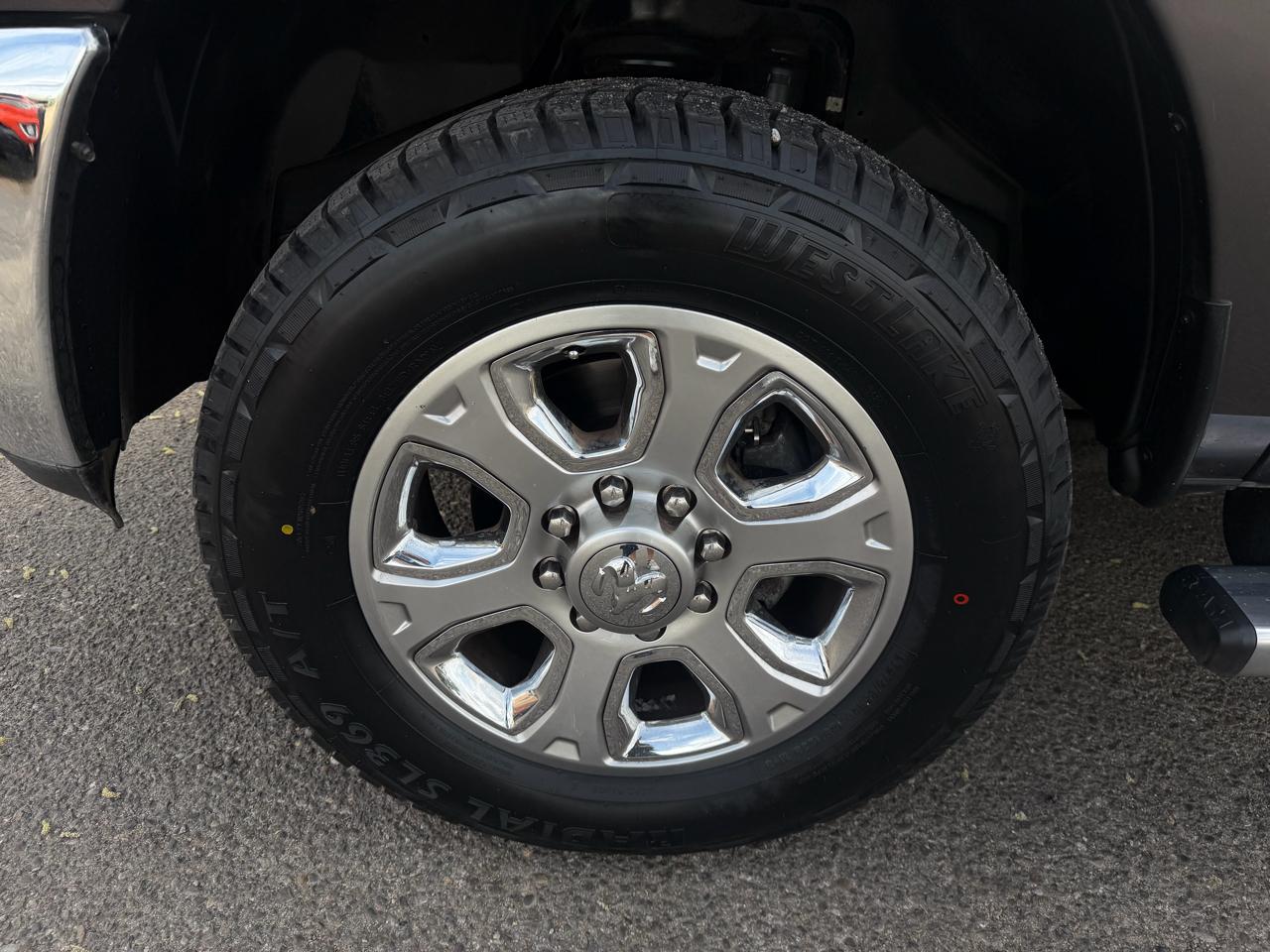 RAM 2500 SLT Crew Cab SWB 4WD 2015