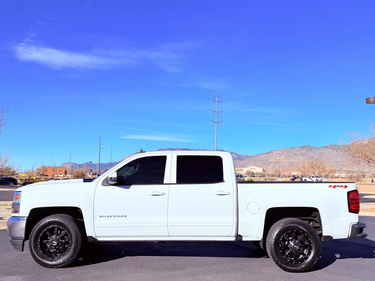 Chevrolet Silverado 1500 LT Crew Cab 4WD 2017