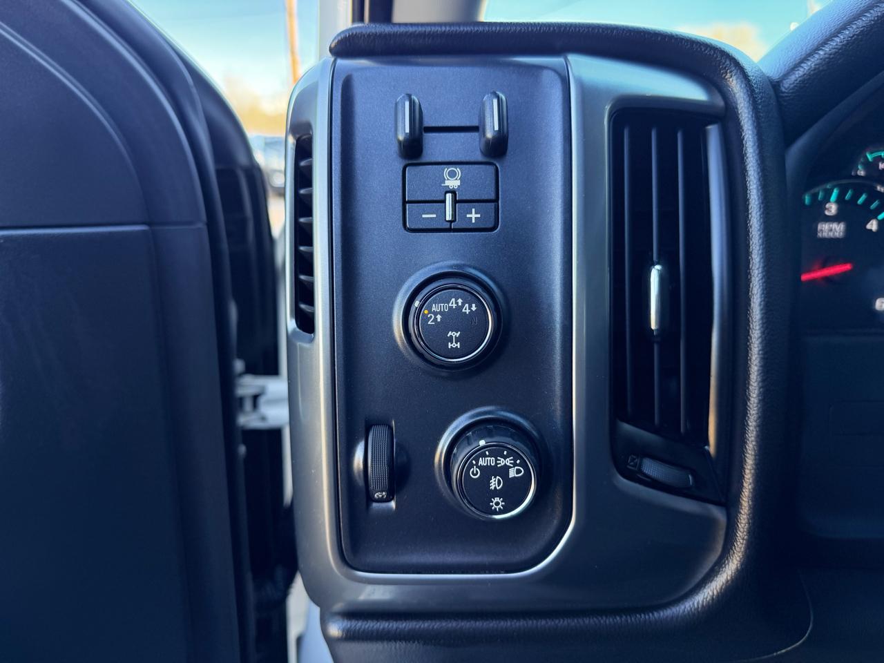 Chevrolet Silverado 1500 LT Crew Cab 4WD 2017