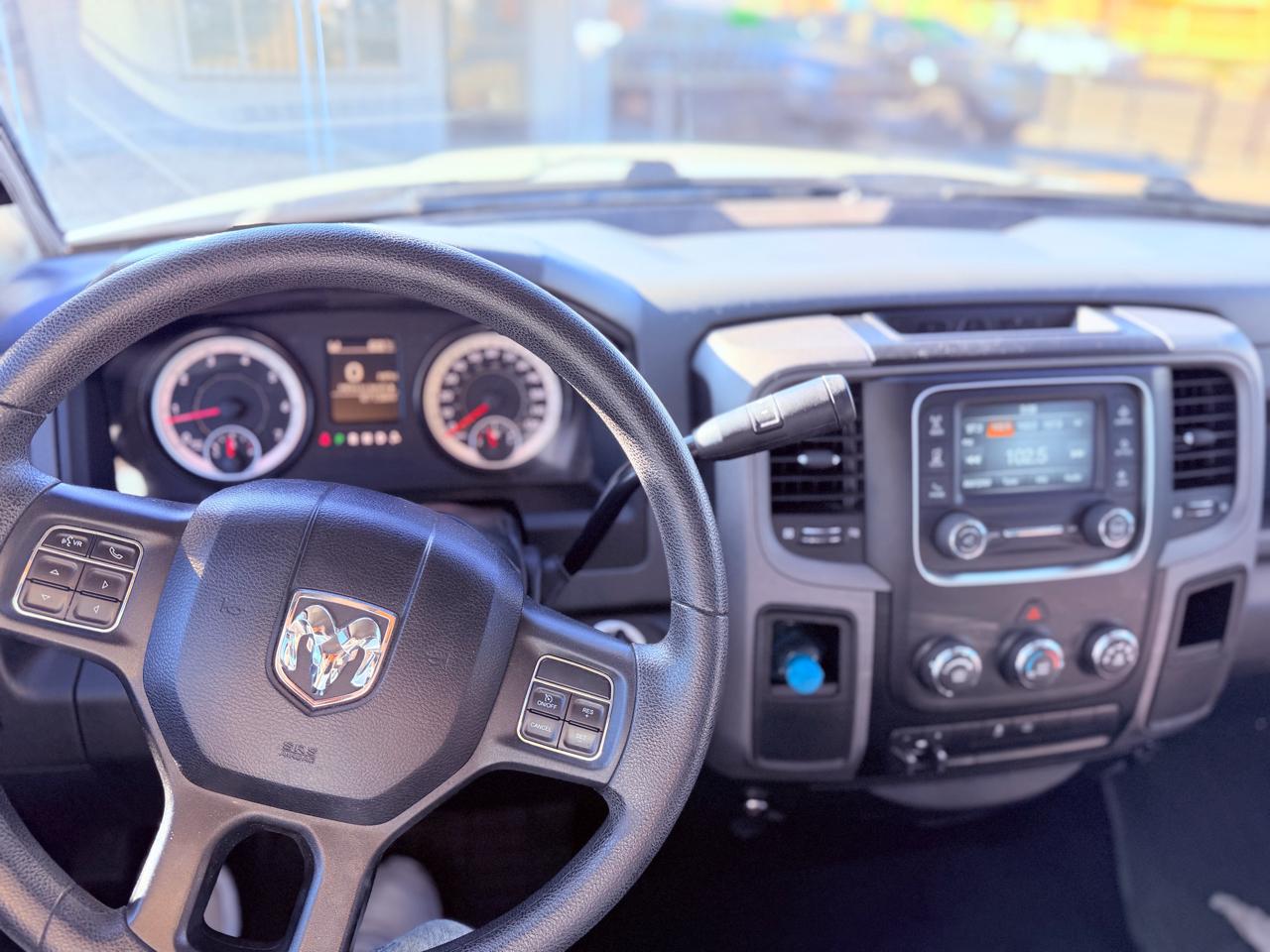 RAM 2500 Tradesman Crew Cab SWB 2WD 2017