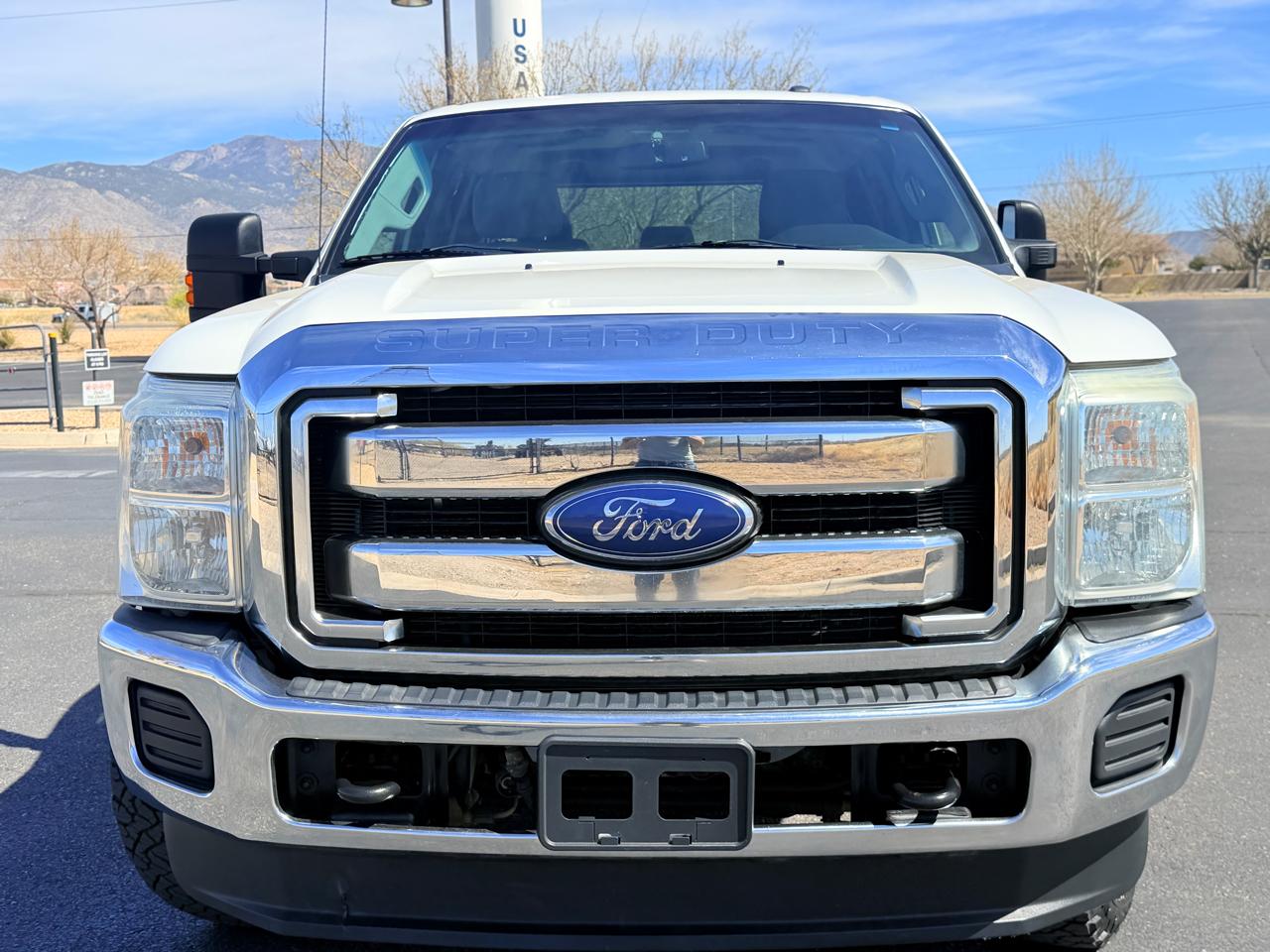 Ford F-250 SD XLT Crew Cab 4WD 2015