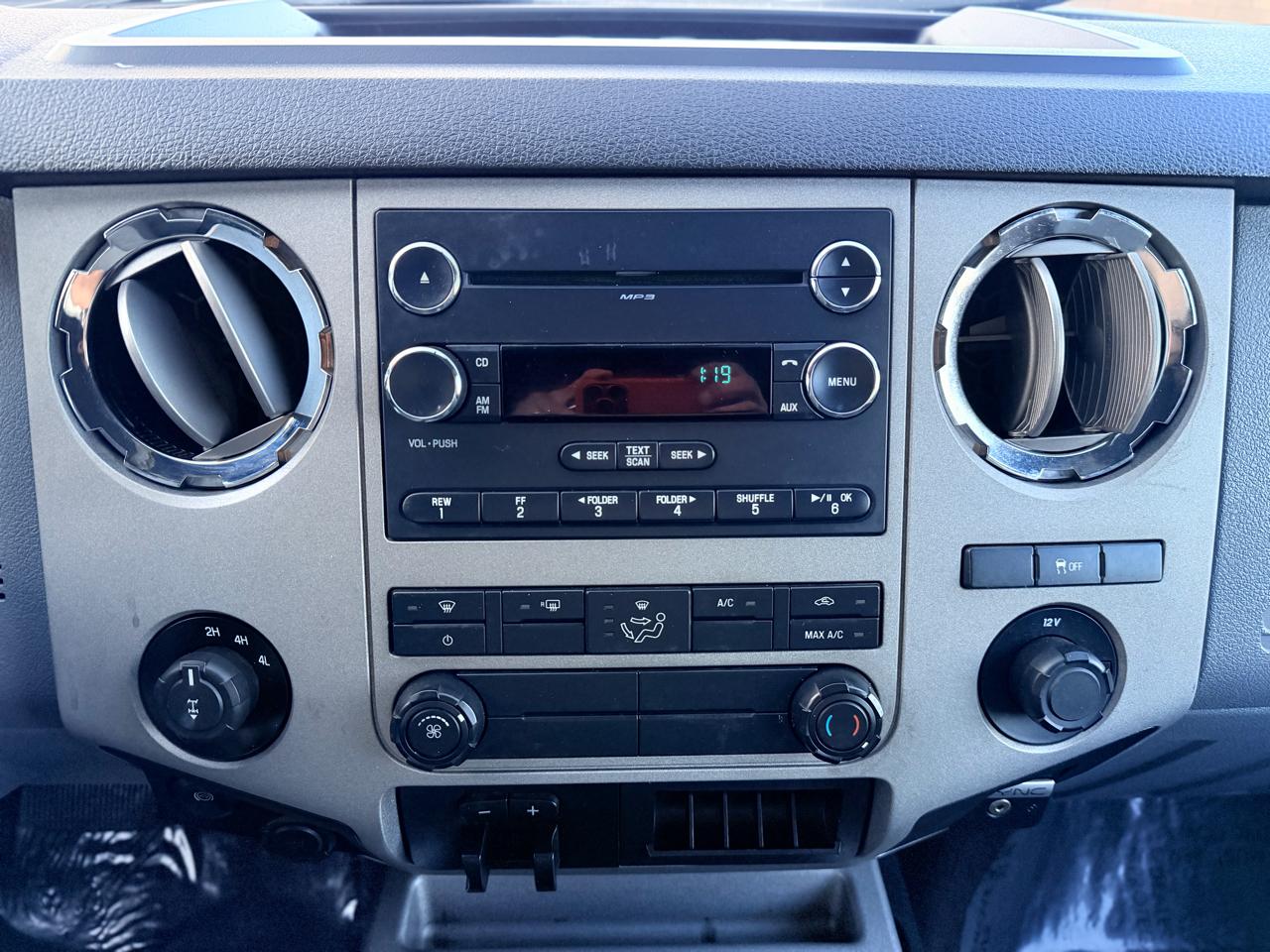 Ford F-250 SD XLT Crew Cab 4WD 2015